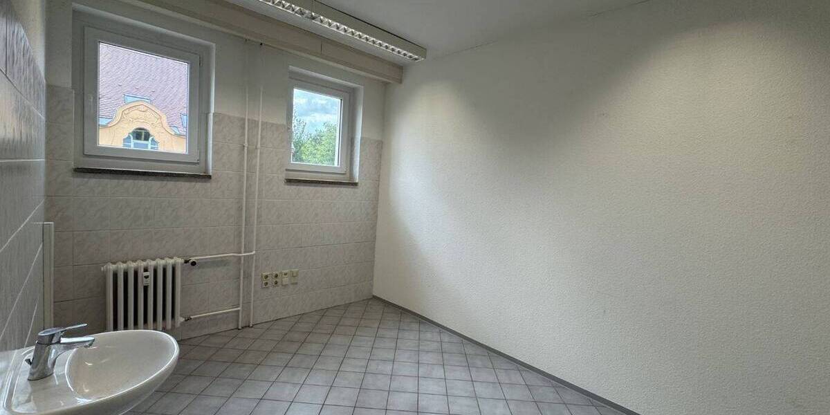 Gewerbeobjekt Zwickau Pölbitz - 148&euro; | Angebot:26837908