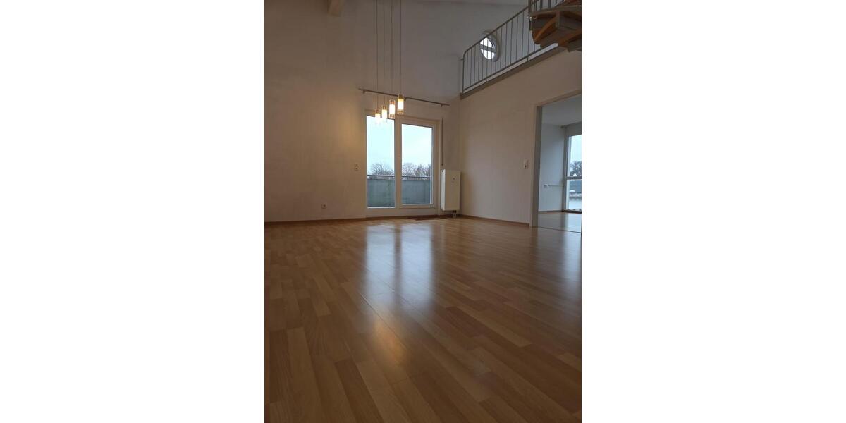 Helle 3,5-Zimmer Galerie Wohnung mit Süd-Balkon in Ludwigsburg 3.5 zimmer