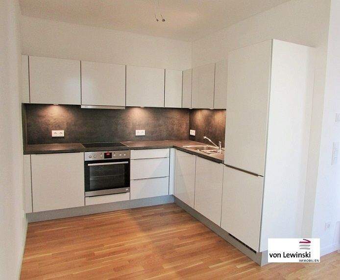 Etagenwohnung Wolfsburg Hellwinkel - 2 Zimmer, 73 m&sup2;, 831&euro; | Angebot:24515578