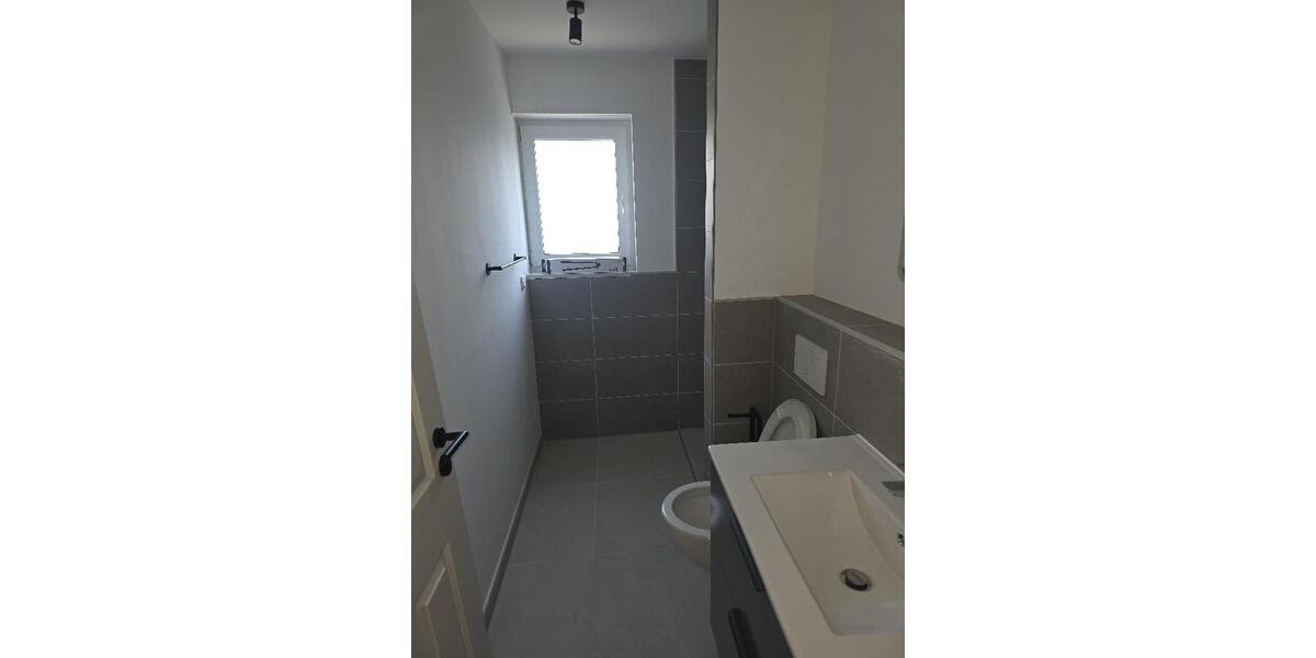 Erdgeschoßwohnung Eschborn - 5 Zimmer, 133 m&sup2;, 1.850&euro; | Angebot:26621148