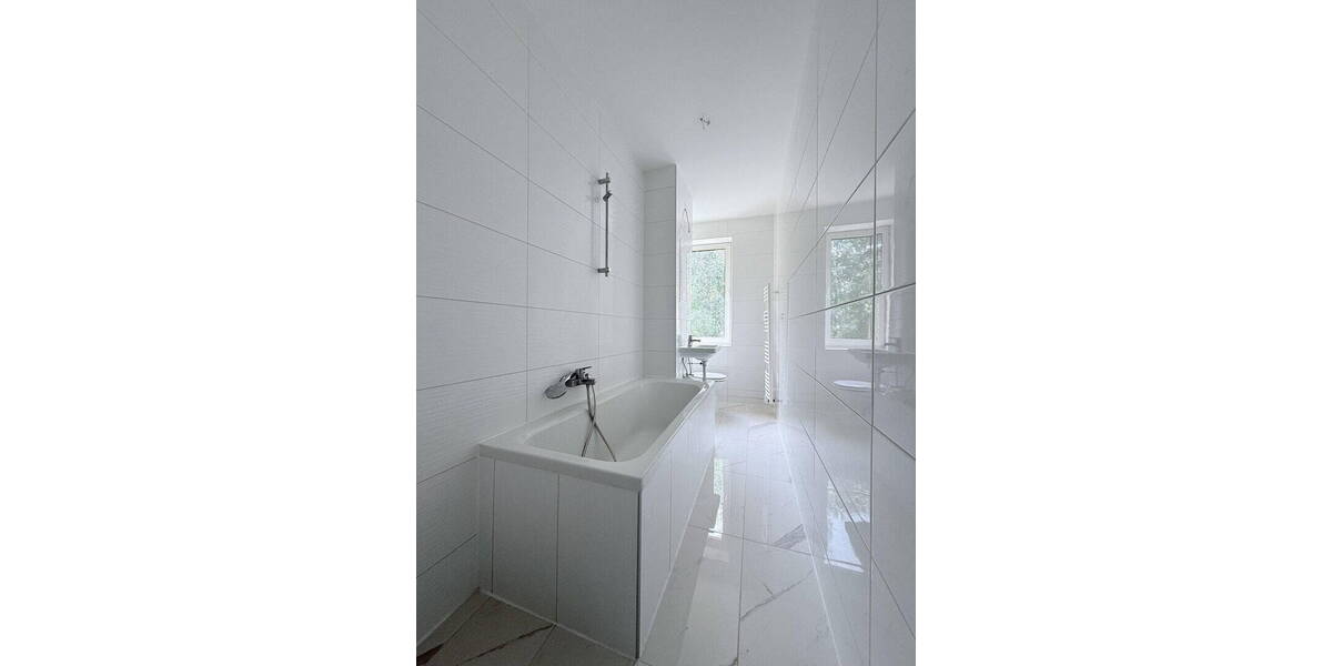 Etagenwohnung Apolda - 2 Zimmer, 47 m&sup2;, 450&euro; | Angebot:26173728