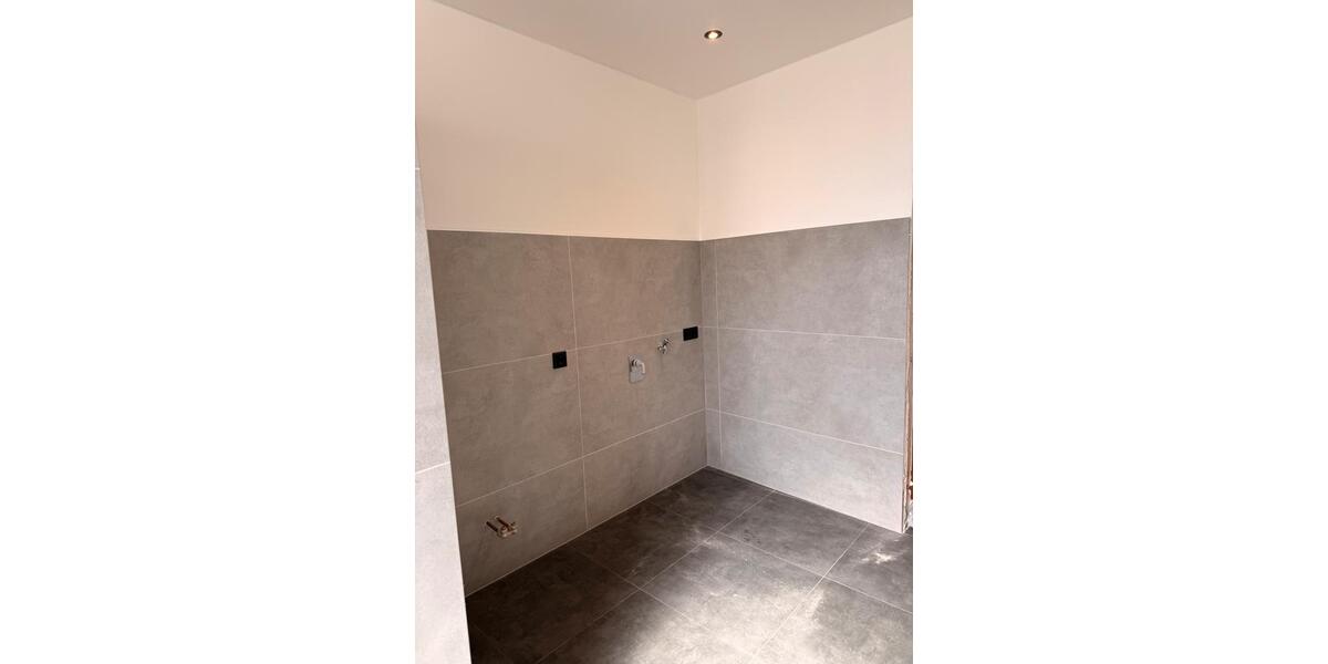 Etagenwohnung Hildesheim - 4 Zimmer, 135 m&sup2;, 1.150&euro; | Angebot:26085878