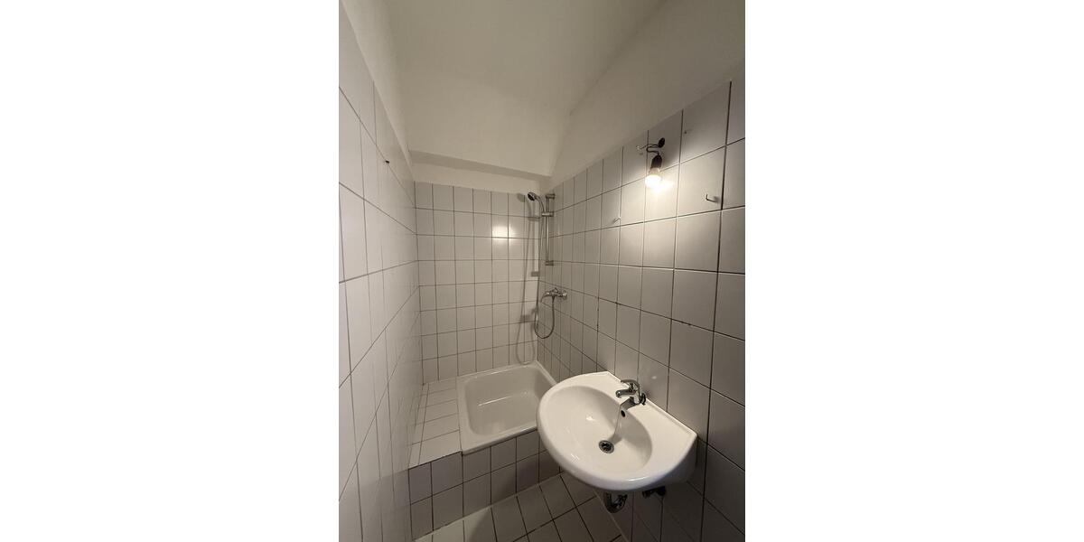Dachgeschoßwohnung Oberhausen - 2 Zimmer, 59 m&sup2;, 470&euro; | Angebot:24397739