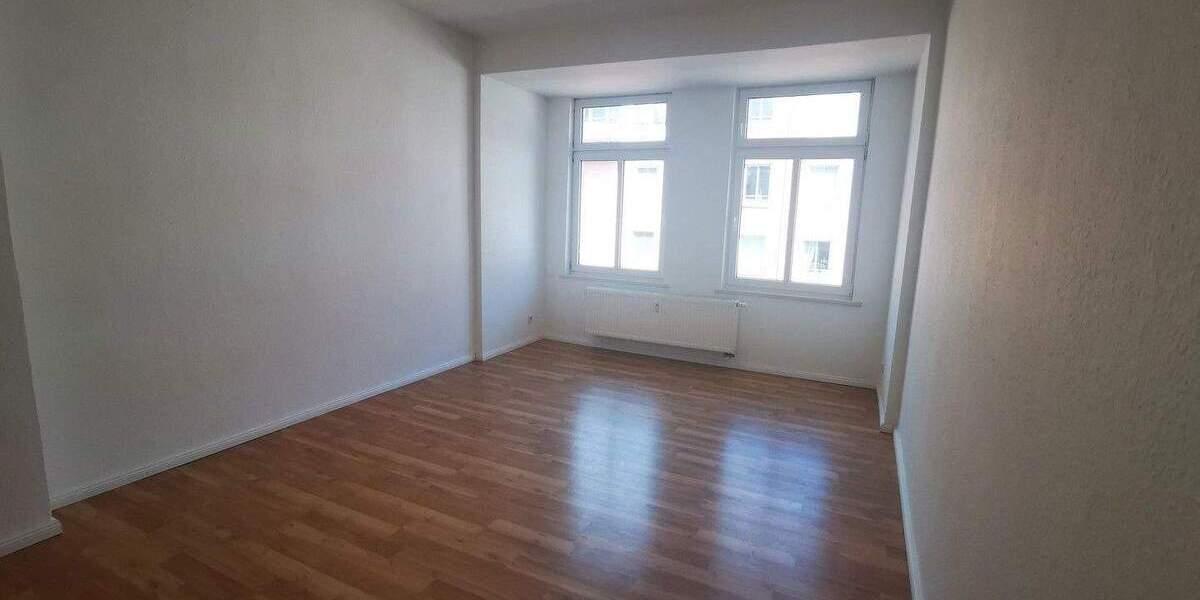 Etagenwohnung Magdeburg Stadtfeld Ost - 4 Zimmer, 105 m&sup2;, 840&euro; | Angebot:25792976