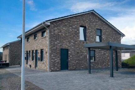 Haus Rotenburg (Wümme) - 4 Zimmer, 140 m&sup2;, 1.540&euro; | Angebot:25843288