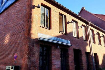 Wohnung Stade - 2 Zimmer, 63 m&sup2;, 800&euro; | Angebot:26541025