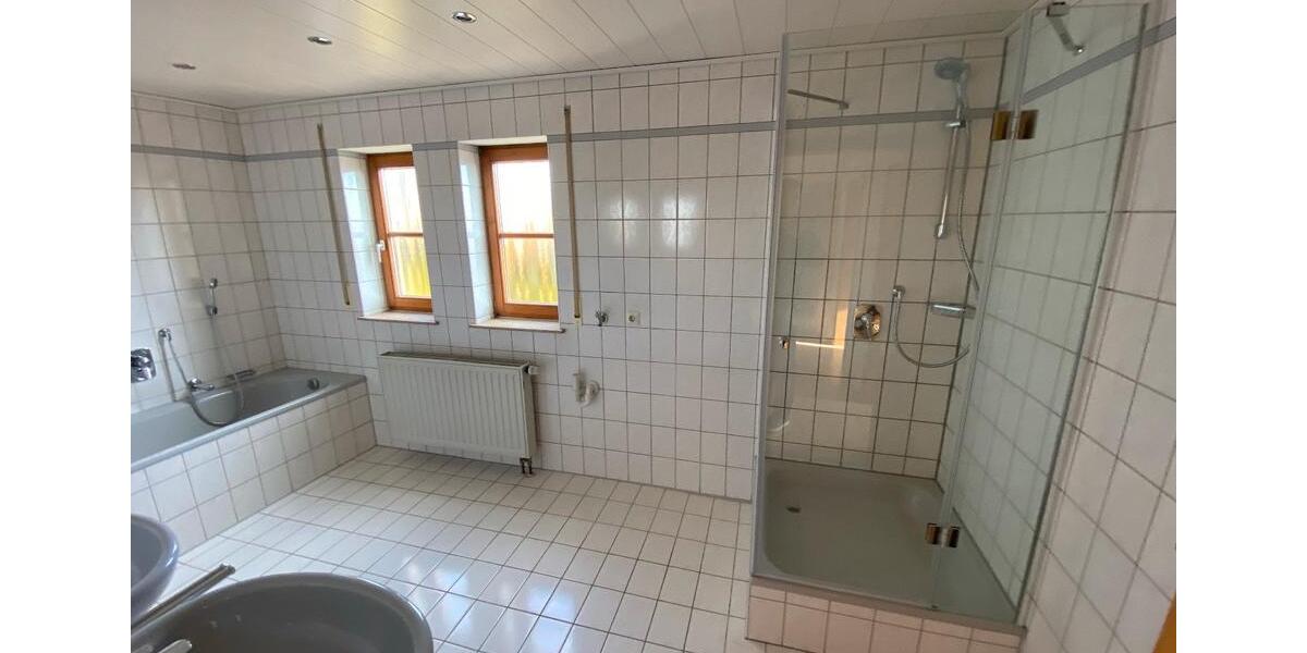 Doppelhaushälfte in HDH-Oggenhausen zu vermieten 6 zimmer