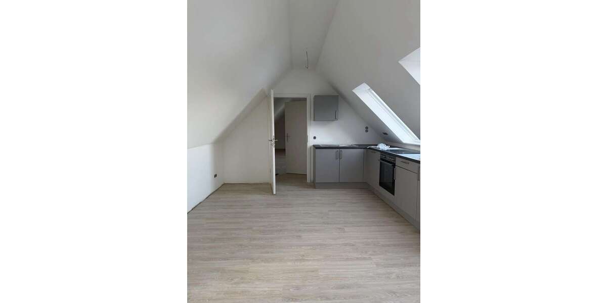 Etagenwohnung Salzhausen - 2.5 Zimmer, 90 m&sup2;, 1.000&euro; | Angebot:26630694