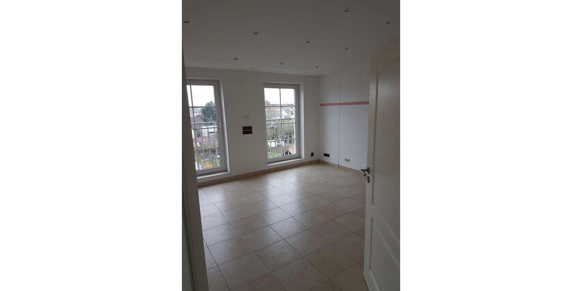 Dachgeschoßwohnung Eberswalde Brandenburgisches Viertel - 3 Zimmer, 115 m&sup2;, 1.270&euro; | Angebot:24847014