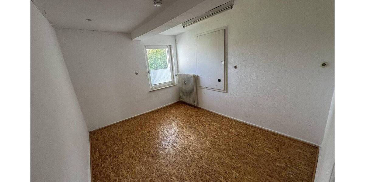 Etagenwohnung Borgholzhausen - 1 Zimmer, 190 m&sup2;, 2.200&euro; | Angebot:26820877