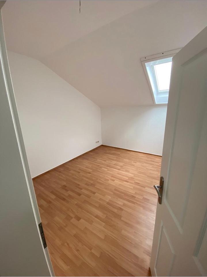 Rostock KTV - 2-Zimmerwohnung im Dachgeschoss