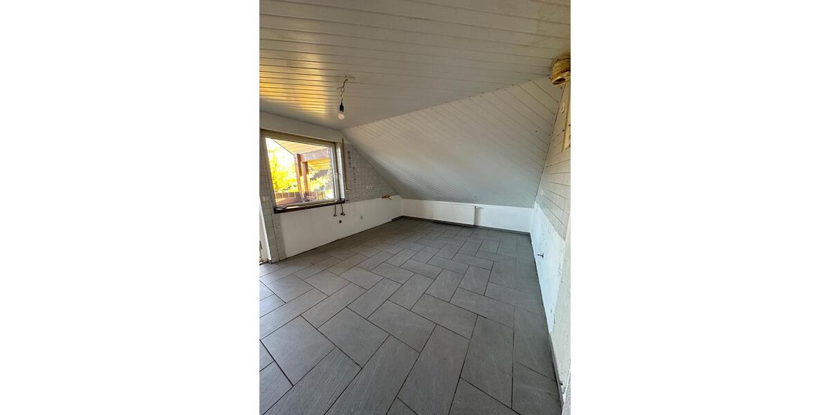 Dachgeschoßwohnung Westoverledingen - 4 Zimmer, 57 m&sup2;, 700&euro; | Angebot:23524768