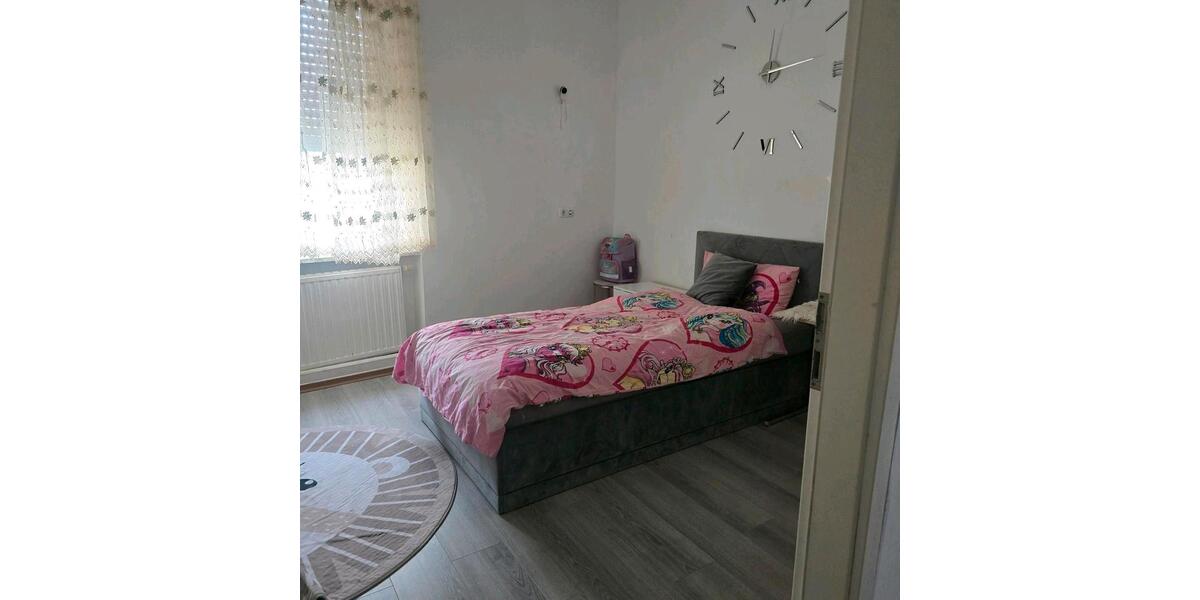 Etagenwohnung Völklingen - 5 Zimmer, 120 m&sup2;, 800&euro; | Angebot:26545564