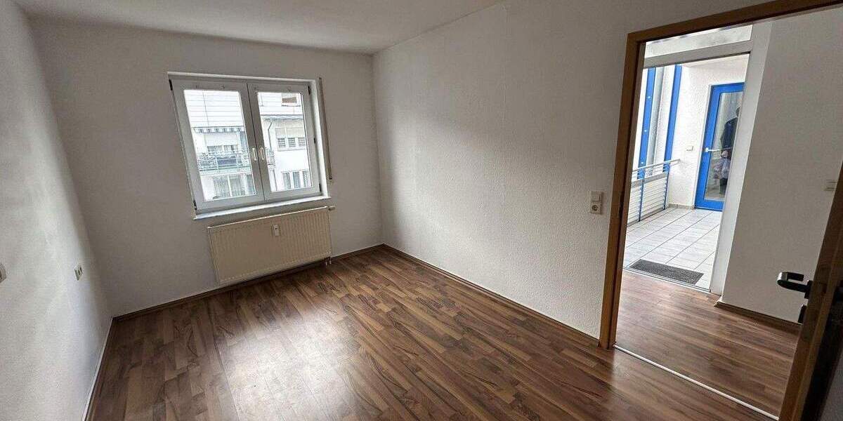 Etagenwohnung Künzelsau Taläcker - 3 Zimmer, 65 m&sup2;, 700&euro; | Angebot:25050871