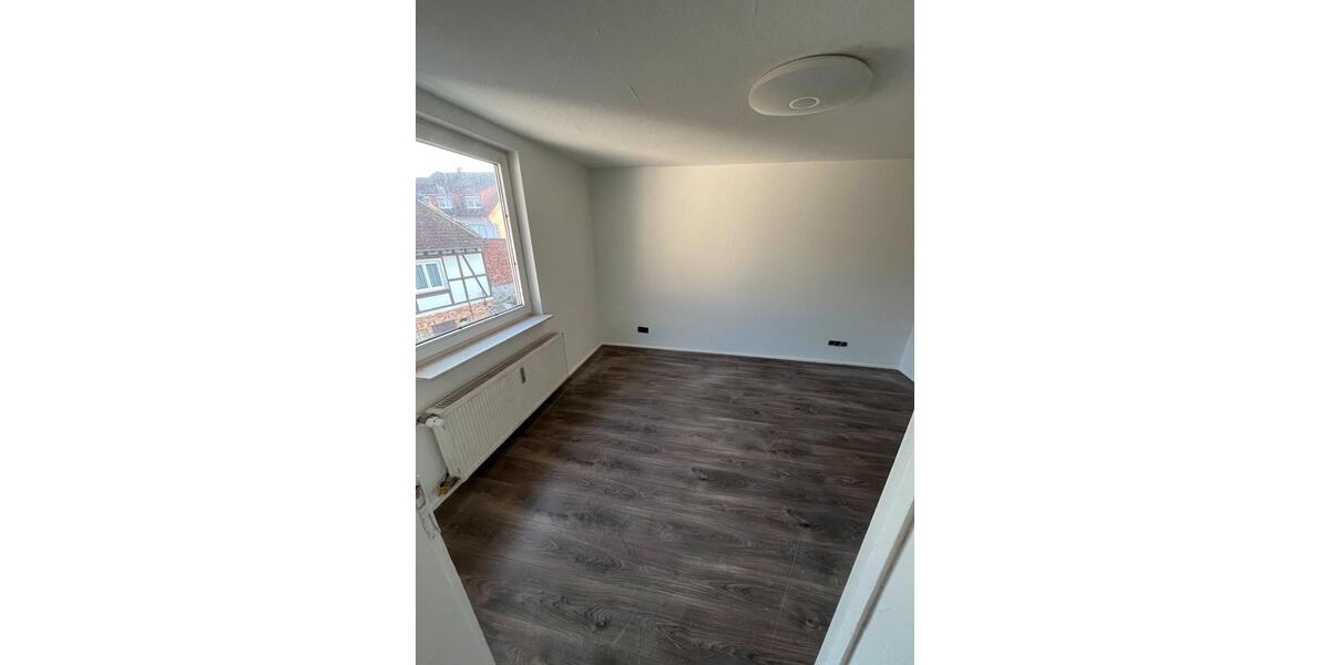 Etagenwohnung Fernwald - 4 Zimmer, 98 m&sup2;, 700&euro; | Angebot:25444857