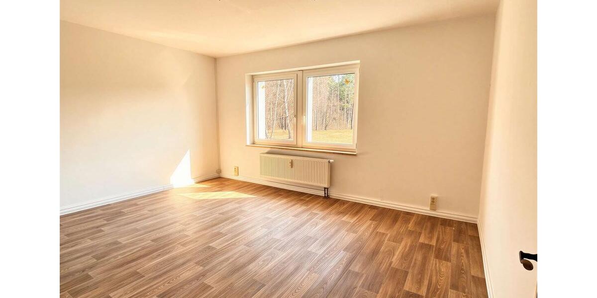 Etagenwohnung Forst (Lausitz) - 3 Zimmer, 79 m&sup2;, 389&euro; | Angebot:26252008