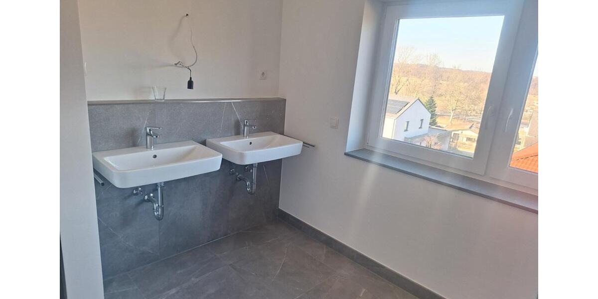 Doppelhaushälfte Scharbeutz - 7 Zimmer, 205 m&sup2;, 3.500&euro; | Angebot:25839290