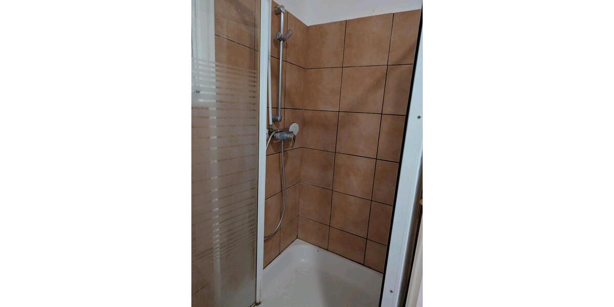 Etagenwohnung Bergheim - 2 Zimmer, 80 m&sup2;, 950&euro; | Angebot:25145496