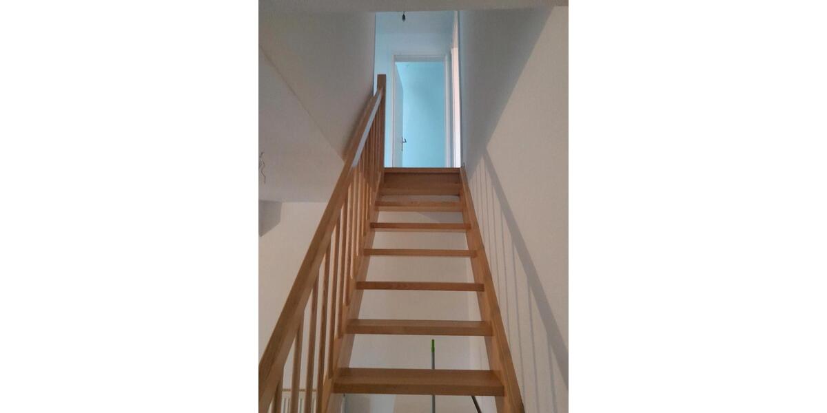 Etagenwohnung Gnoien - 5 Zimmer, 120 m&sup2;, 1.180&euro; | Angebot:24729214