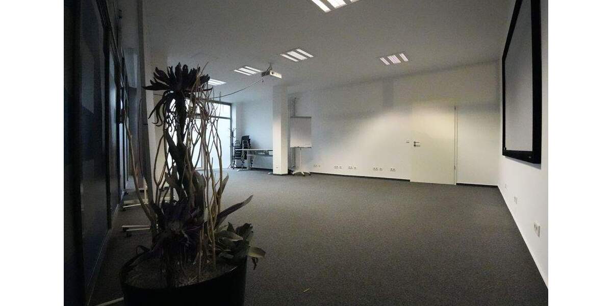 Etagenwohnung Saarlouis - 3 Zimmer, 150 m&sup2;, 1.500&euro; | Angebot:25737747
