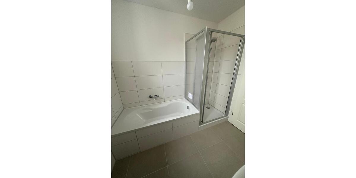 Etagenwohnung Aschersleben - 3 Zimmer, 84 m&sup2;, 700&euro; | Angebot:25084910