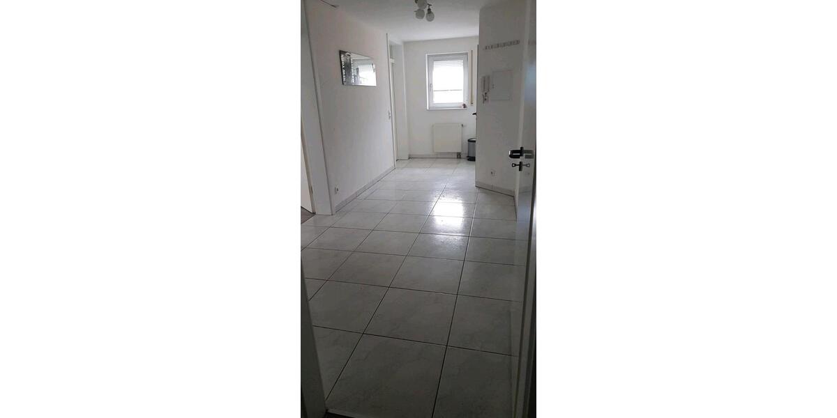 Helle 3-Zi.- Kellerwohnung Stutensee-Spöck 3 zimmer