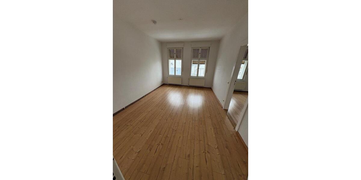 Etagenwohnung Jüterbog - 3 Zimmer, 90 m&sup2;, 1.170&euro; | Angebot:26383146