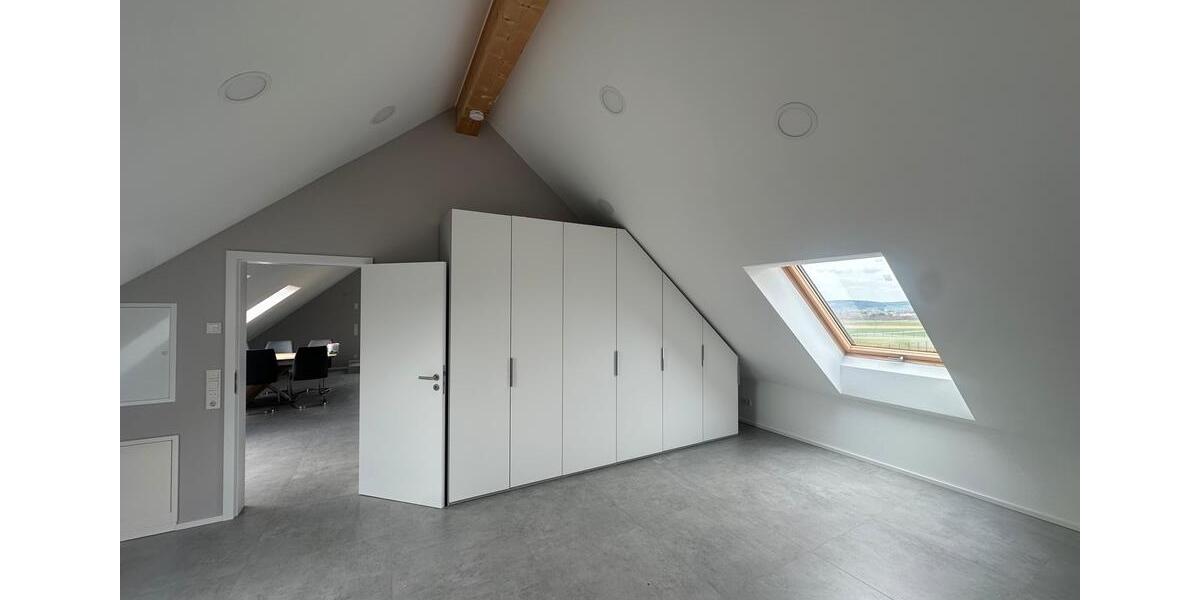 Dachgeschoßwohnung Ebersburg - 1.5 Zimmer, 85 m&sup2;, 1.100&euro; | Angebot:26391420