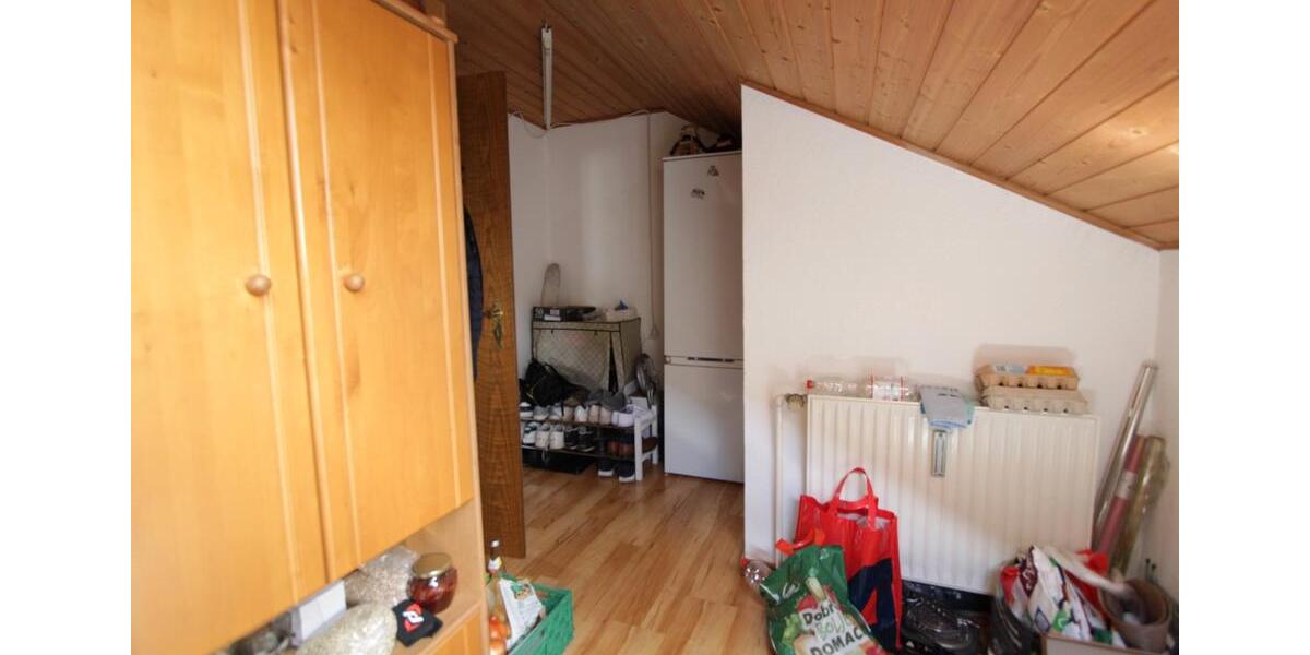 Dachgeschoßwohnung Hohenlinden - 3.5 Zimmer, 90 m&sup2;, 1.000&euro; | Angebot:26546183
