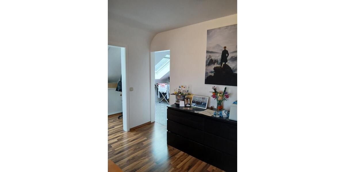 Dachgeschoßwohnung Karlsruhe Wettersbach - 3.5 Zimmer, 112 m&sup2;, 1.500&euro; | Angebot:24829815