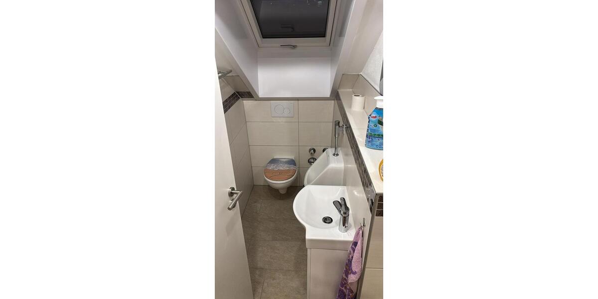 Dachgeschoßwohnung Regensburg Galgenberg - 450 Zimmer, 20 m&sup2;, 450&euro; | Angebot:25512612