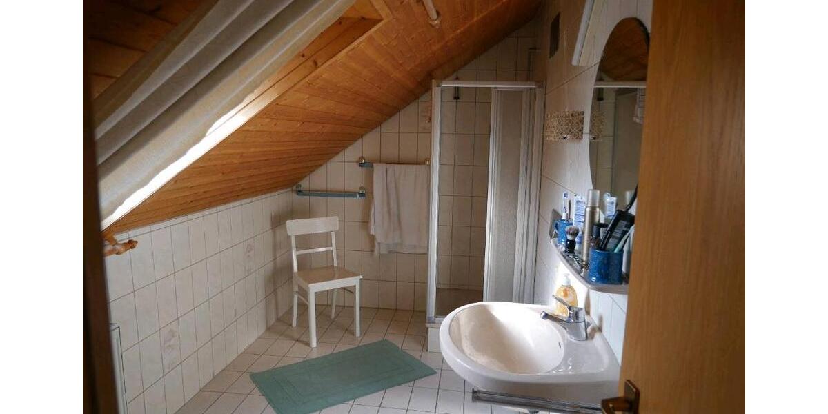 Einfamilienhaus Grünstadt - 7 Zimmer, 161 m&sup2;, 1.700&euro; | Angebot:26580273