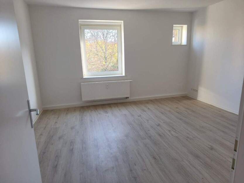 Geräumige 3 Raum Wohnung sucht neue Mieter... 3 zimmer