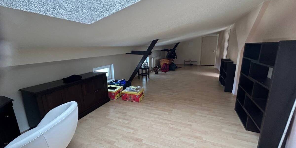 Etagenwohnung Demmin - 4 Zimmer, 116 m&sup2;, 464&euro; | Angebot:25670303