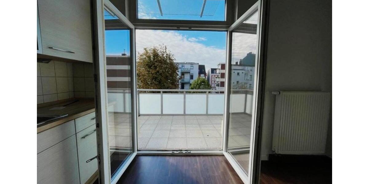 Dachgeschoßwohnung Wilhelmshaven - 4 Zimmer, 125 m&sup2;, 785&euro; | Angebot:26006640