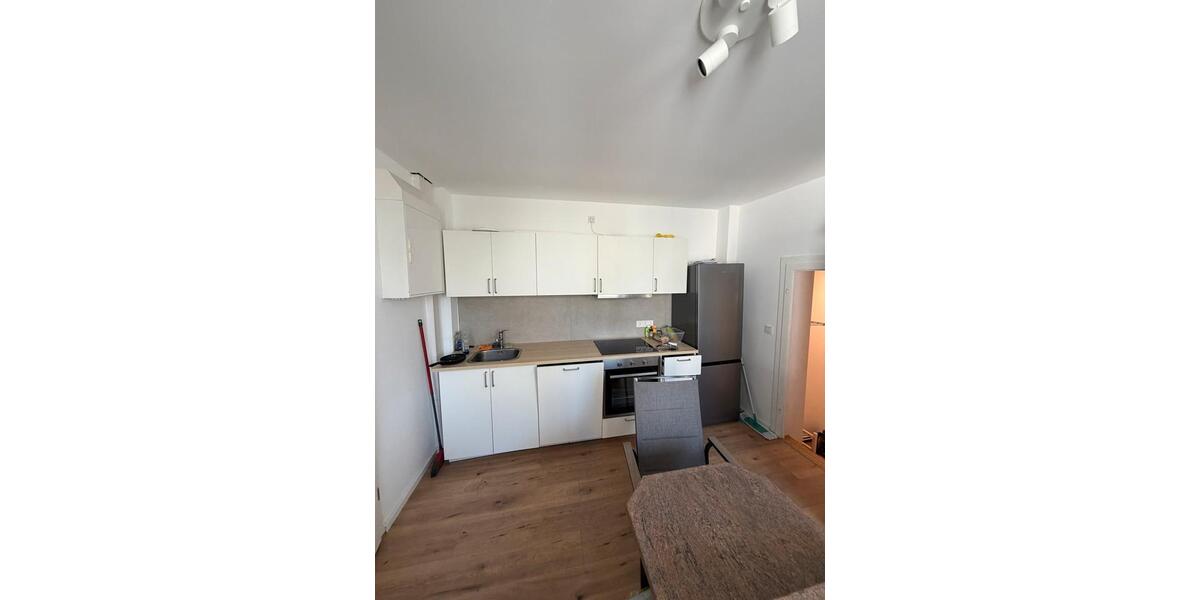 Wohnen auf Zeit Bonn Beuel-Mitte - 1 Zimmer, 16 m&sup2;, 600&euro; | Angebot:26080629