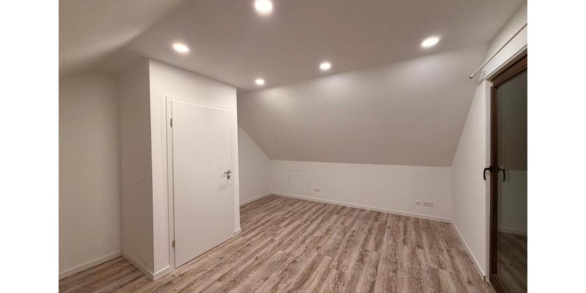 Dachgeschoßwohnung Mosbach - 2 Zimmer, 55 m&sup2;, 800&euro; | Angebot:26030737