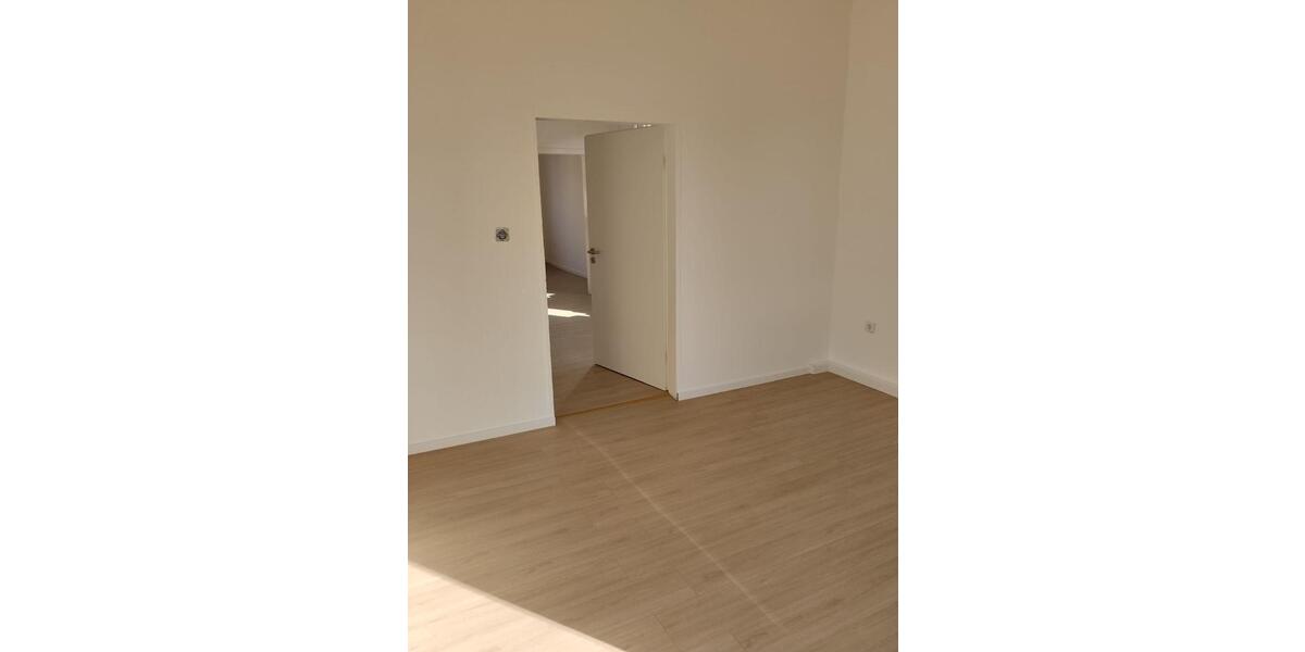 Etagenwohnung Holzminden - 4 Zimmer, 90 m&sup2;, 700&euro; | Angebot:26035975