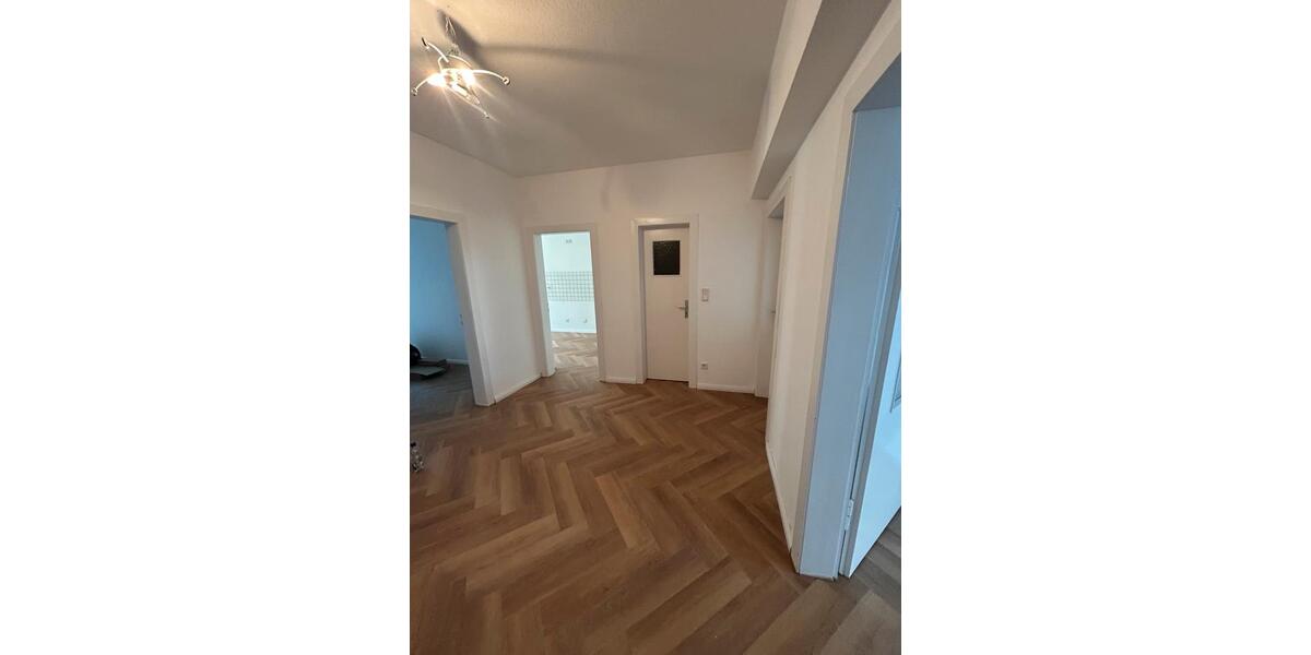 Erdgeschoßwohnung Düsseldorf Stadtbezirk 2 - 4 Zimmer, 106 m&sup2;, 1.696&euro; | Angebot:24832812