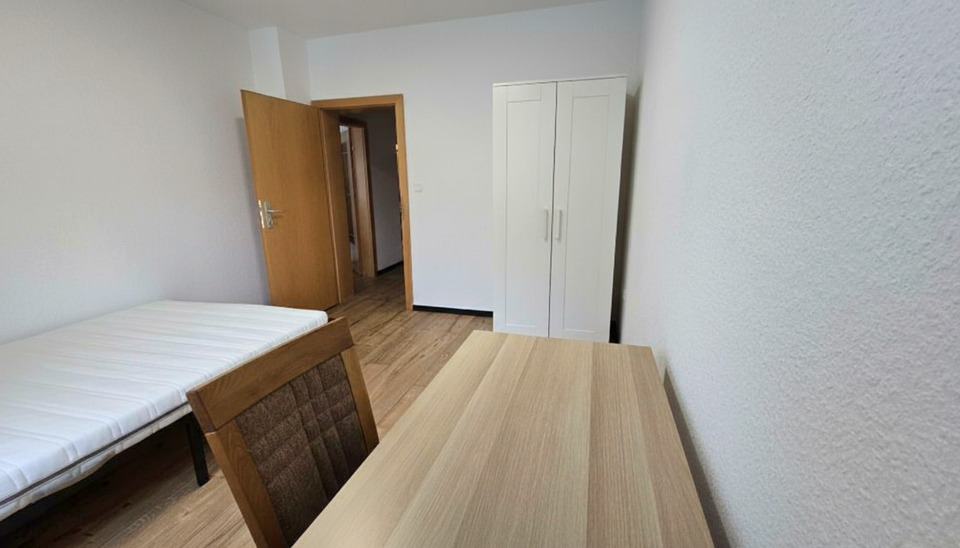 Möblierte Zimmer in 3er-WG - Berlin-Spandau - Ab €500 Alles Inklu zimmer