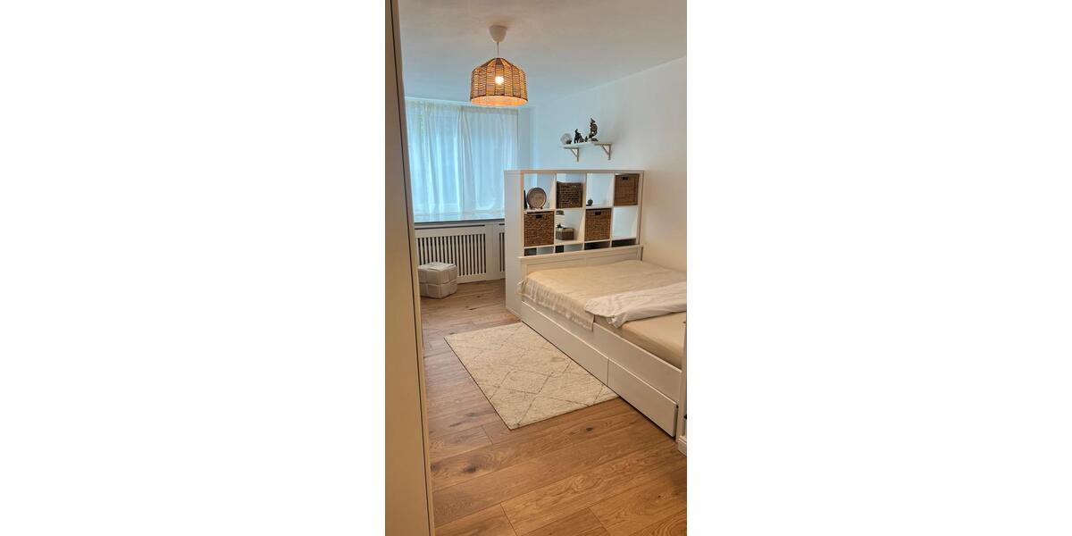 Wohnen auf Zeit Düsseldorf Stadtbezirk 3 - 1 Zimmer, 28 m&sup2;, 950&euro; | Angebot:26686628