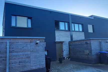 Doppelhaushälfte schön und modern zur Miete in Lipperrreihe 4 zimmer