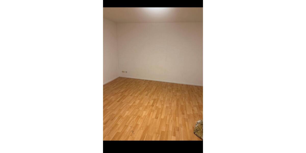 Etagenwohnung Schöneck - 2 Zimmer, 65 m&sup2;, 1.000&euro; | Angebot:25394455