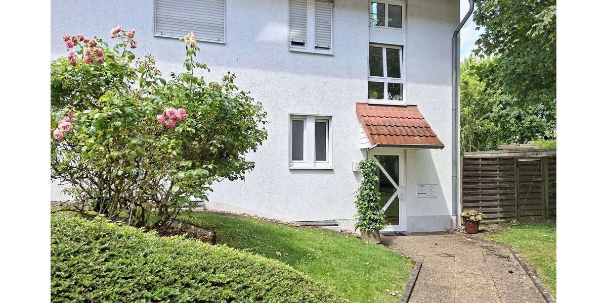 Etagenwohnung Bad Salzuflen - 3 Zimmer, 113 m&sup2;, 1.000&euro; | Angebot:26898305