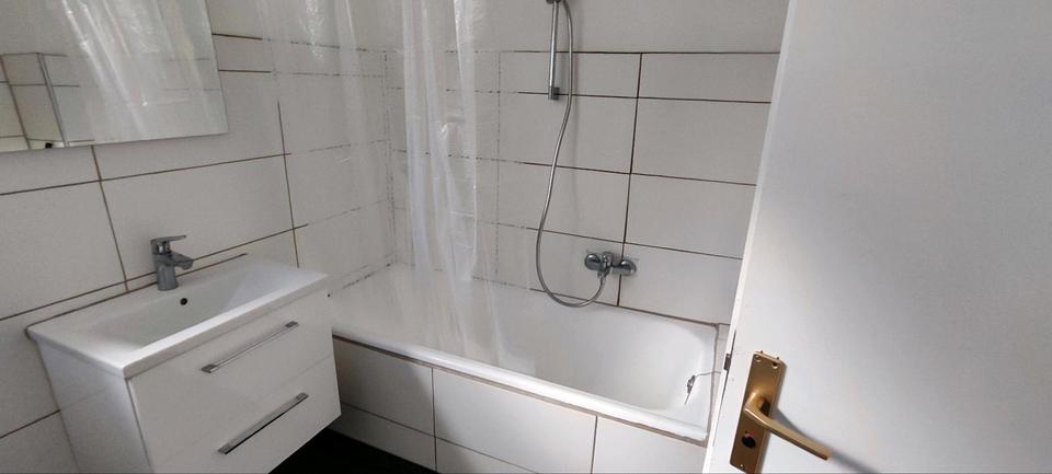 Ein Zimmer in WG 3 zimmer