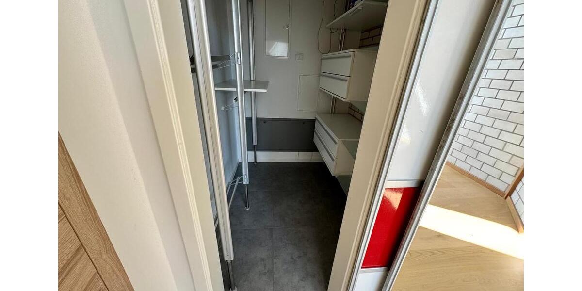 Einfamilienhaus Gera Alt-Bieblach - 5 Zimmer, 120 m&sup2;, 1.200&euro; | Angebot:25921906