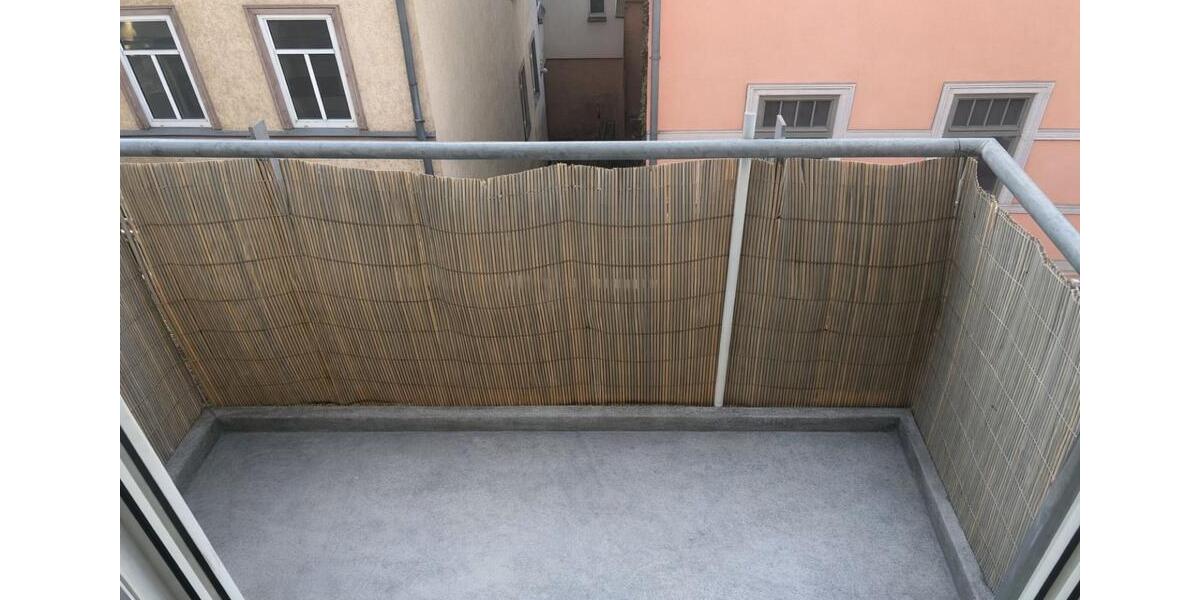 Etagenwohnung Pößneck - 3 Zimmer, 65 m&sup2;, 470&euro; | Angebot:24876934