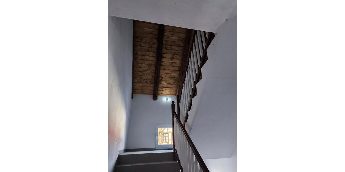 Dachgeschoßwohnung Burg - 2 Zimmer, 56 m&sup2;, 562&euro; | Angebot:25990022