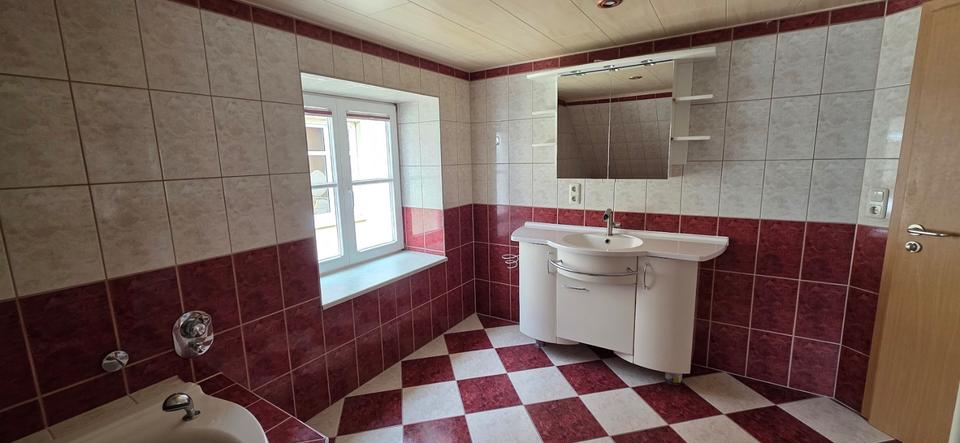 Dachgeschoßwohnung Goldberg - 3 Zimmer, 110 m&sup2;, 925&euro; | Angebot:21324471