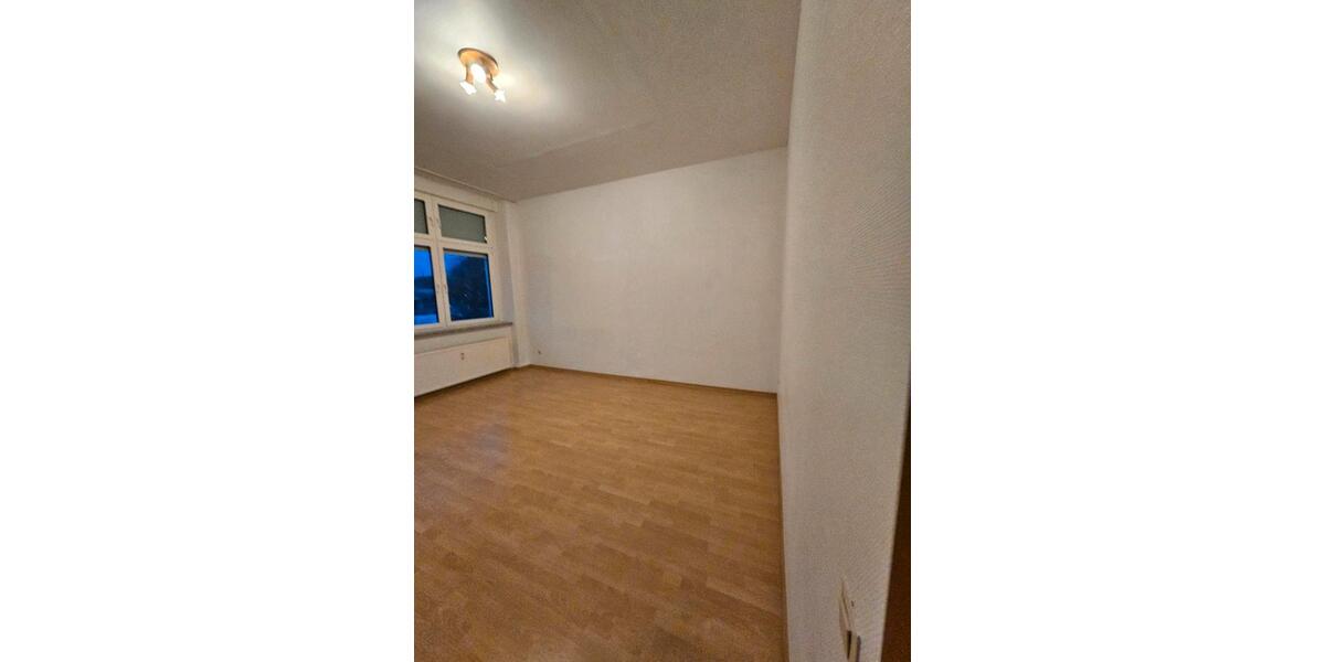 Etagenwohnung Bochum - 1 Zimmer, 49 m&sup2;, 565&euro; | Angebot:25221264